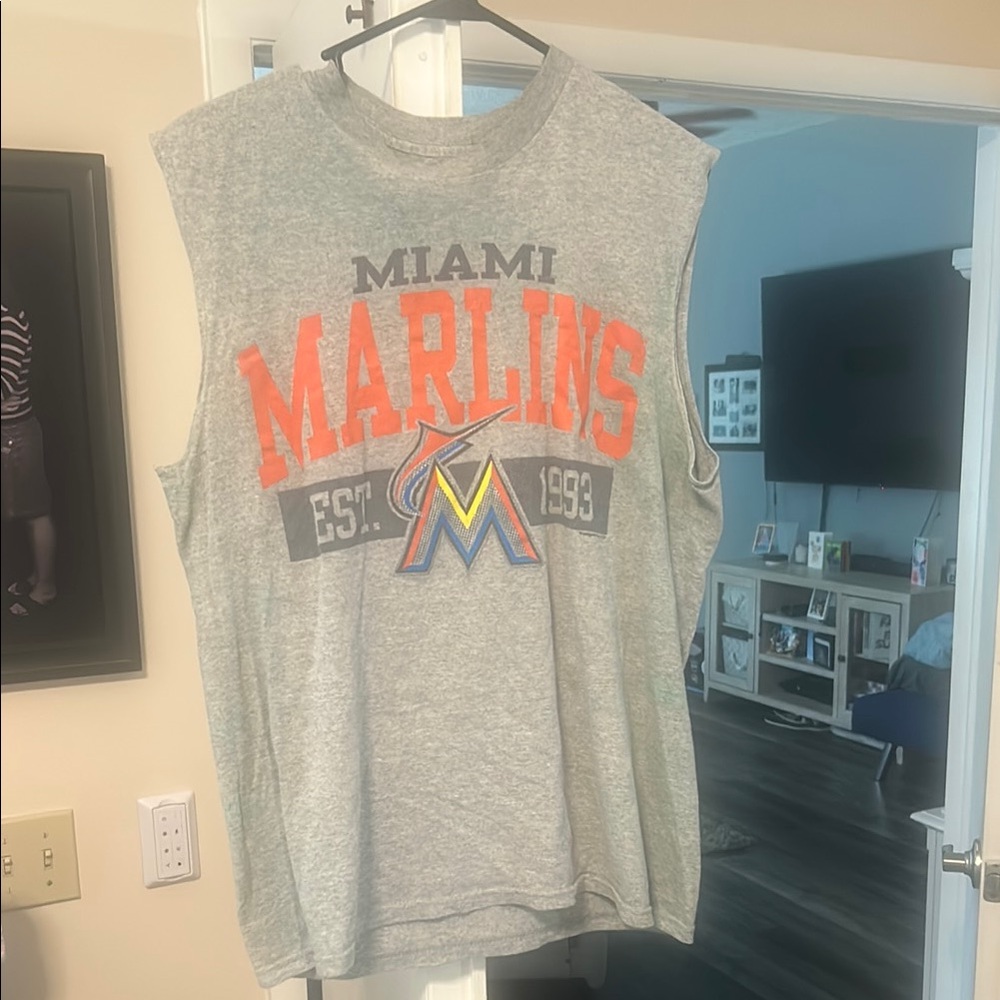 Miami Marlins Sleeveless Gray T-Shirt